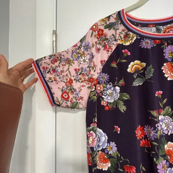 Johnny Was Los Angeles Size L • Purple Floral Contrast Sleeve Tunic Top - Picture 2 of 6
